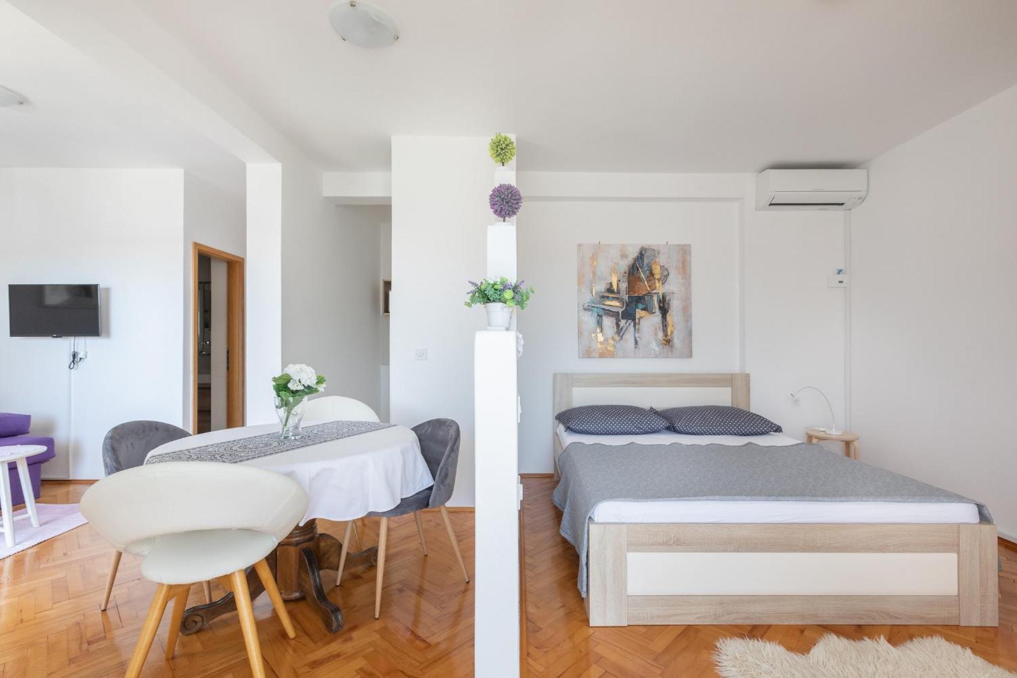 Miandmi Apartments Makarska Ngoại thất bức ảnh